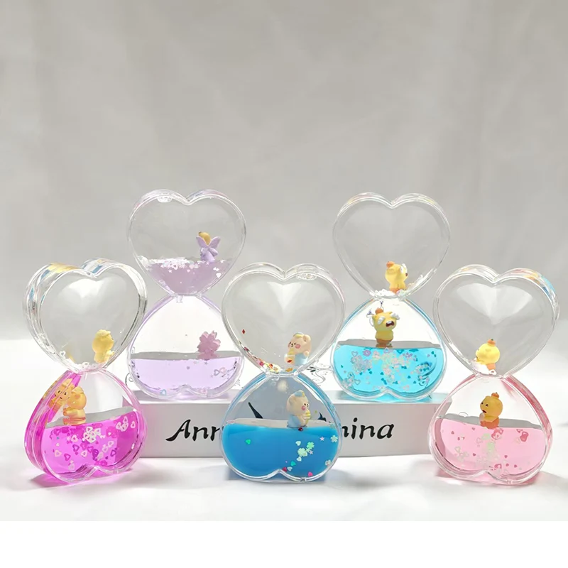 Ornamento di clessidra liquida a forma di cuore