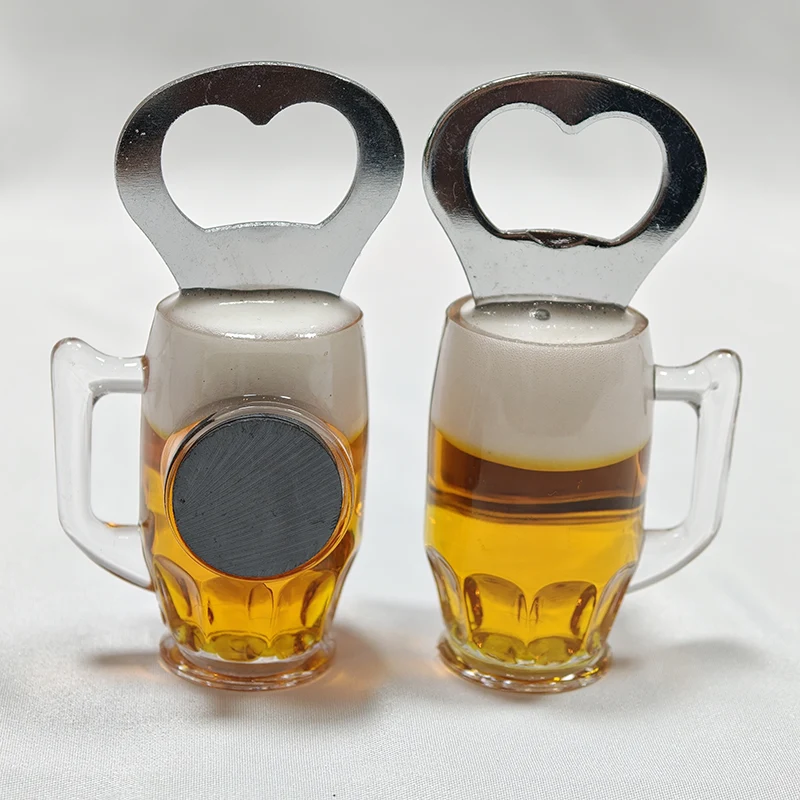 Magnete per frigorifero creativo con apri boccale di birra simulato